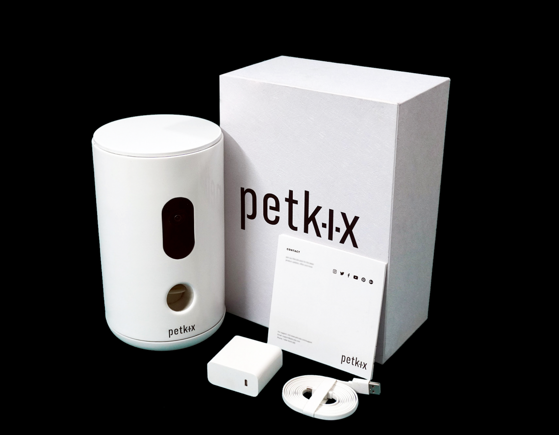 Petkix dog camera