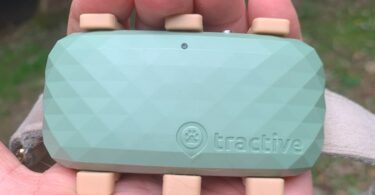 Closeup view of the Tractive XL. By Nicole Etolen