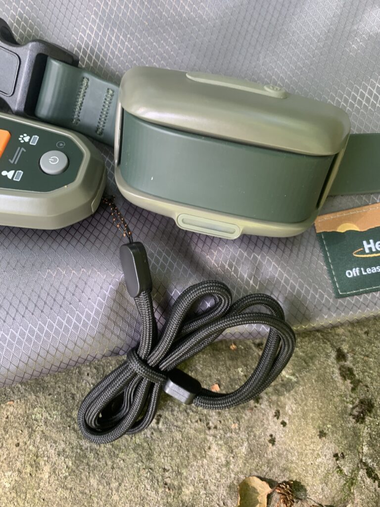 Heel Roam 350 Dog Training Collar closeup