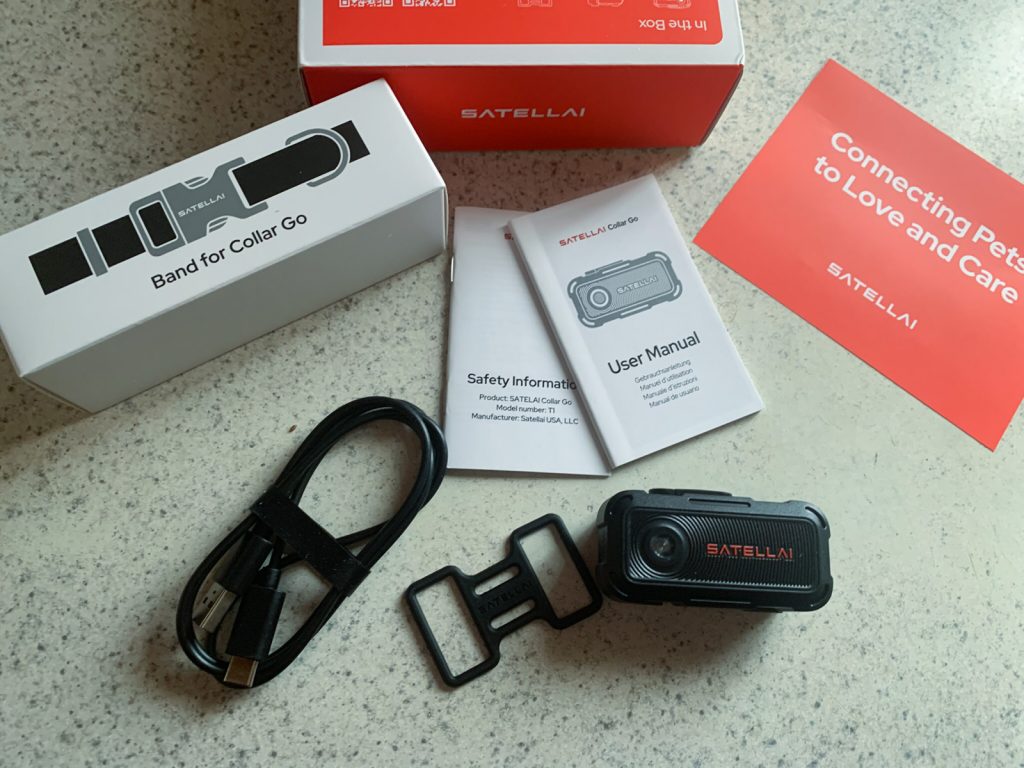 SATELLAI Collar GO what's in the box